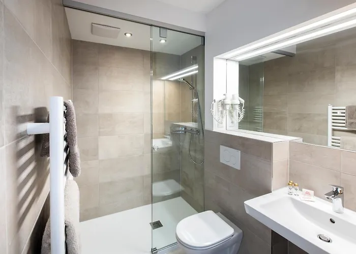 Neuwirt Hotel 3*
