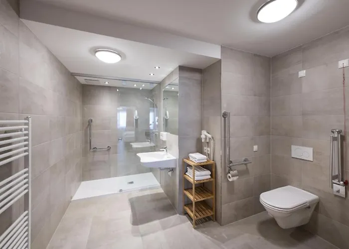 Neuwirt Hotell Finkenberg