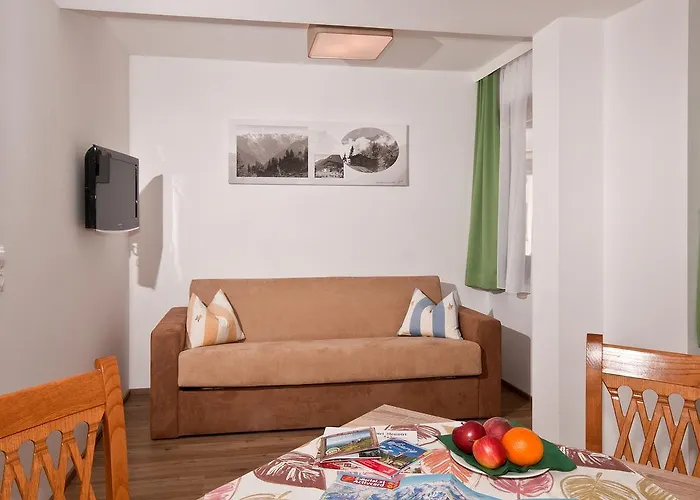 Hotell Neuwirt Finkenberg